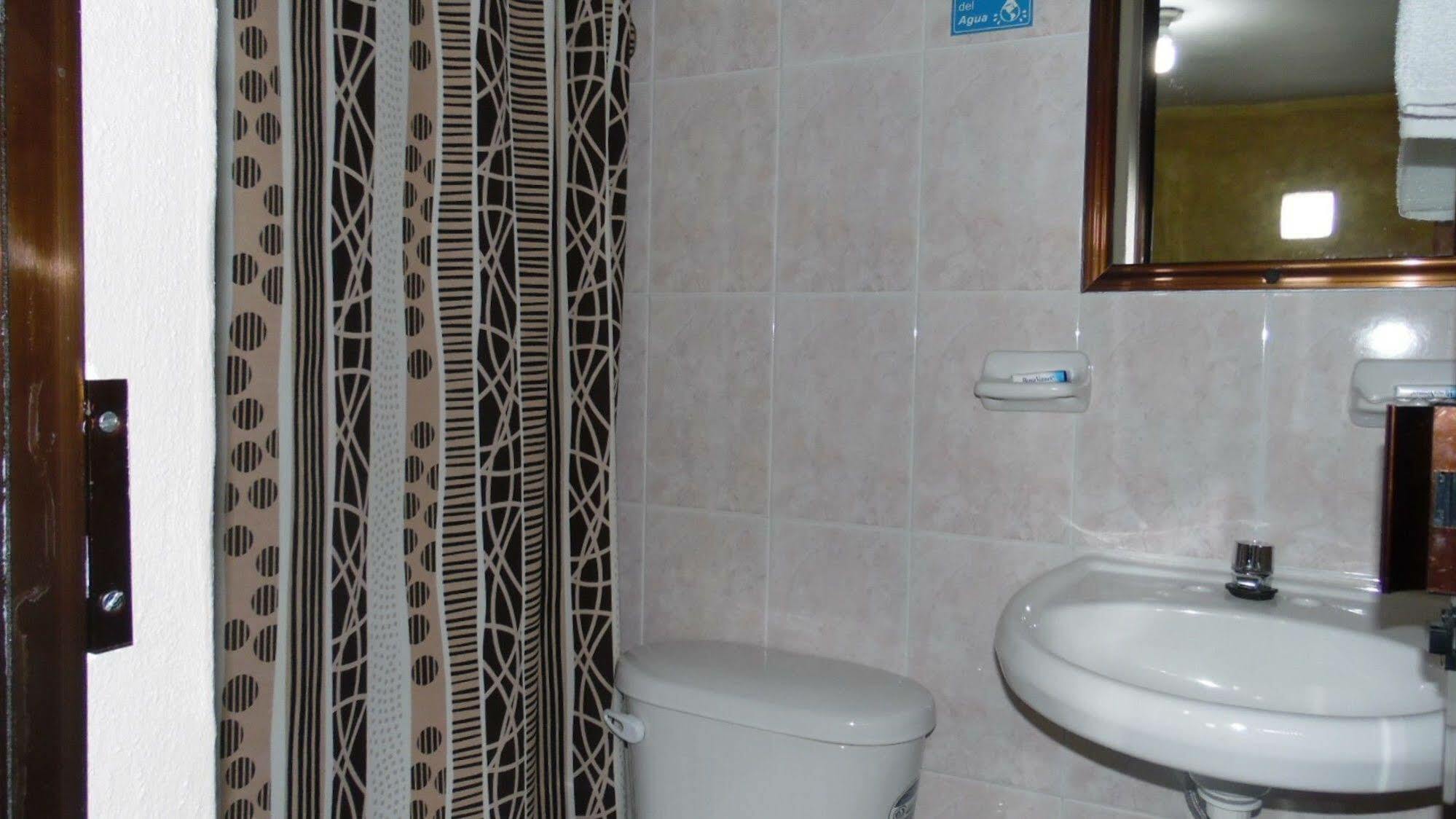 Hotel Milenio Nanacamilpa Buitenkant foto
